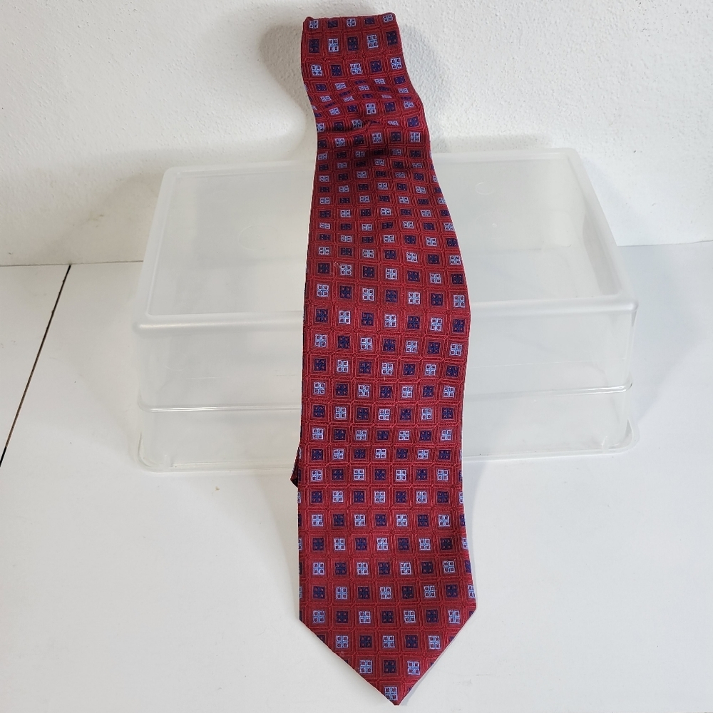 Mens Joseph A. Banks textured 100% Silk tie Made in the USA